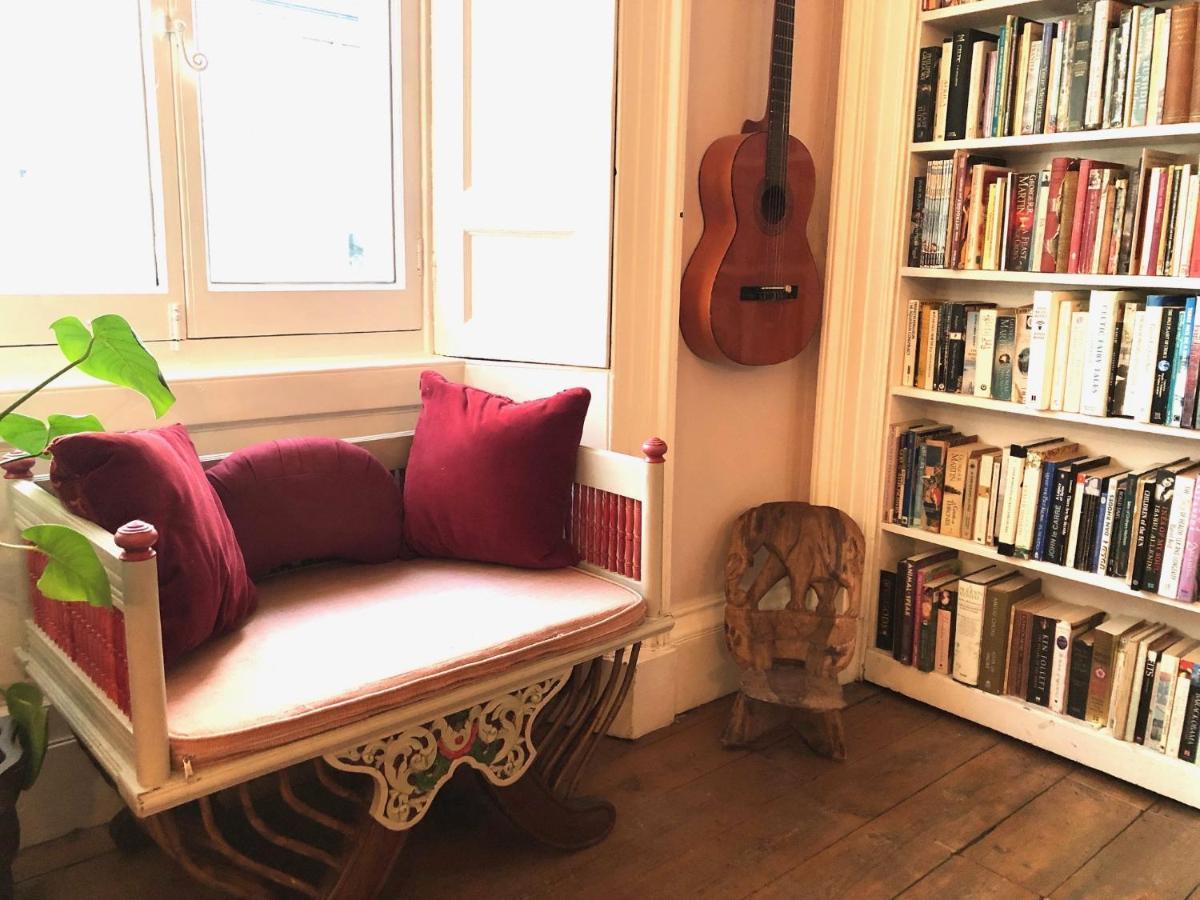 Central Apartment With Parking, Original Art And Antiques Edinburg Exteriör bild